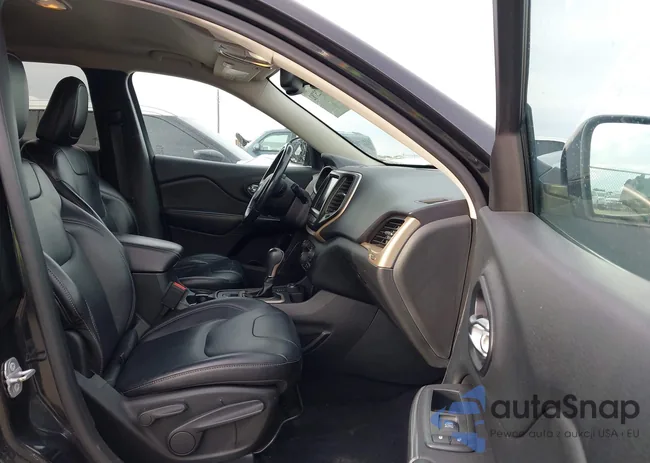 1C4PJMDBXEW251935: 44025782