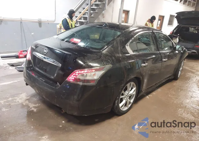 1N4AA5AP2CC817666: 44025800