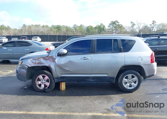 1C4NJCEA3FD246919: 44025817