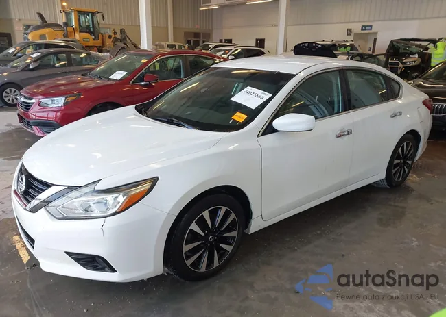 1N4AL3APXJC138045: 44025860