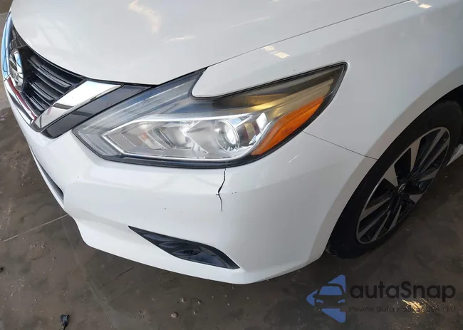 1N4AL3APXJC138045: 44025860