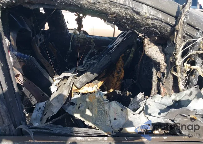 4T1K61AK8MU610817: 44026047