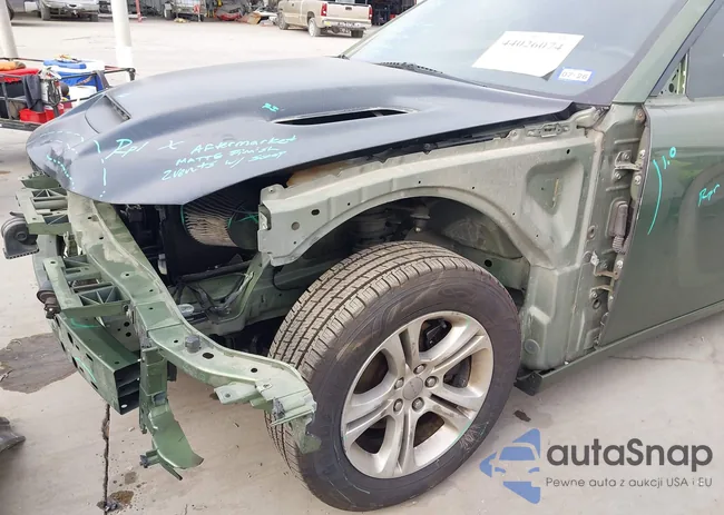 2C3CDXBG7JH158003: 44026074