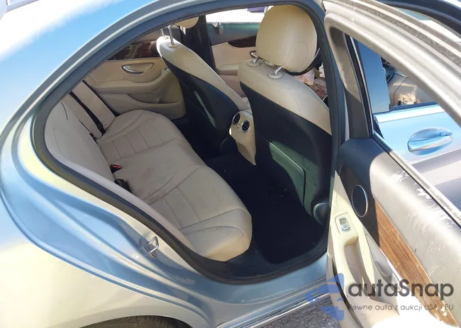 55SWF4JB3JU247935: 44026158