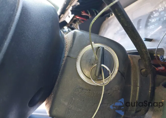 3B7HC16Y7RM544230: 44025267