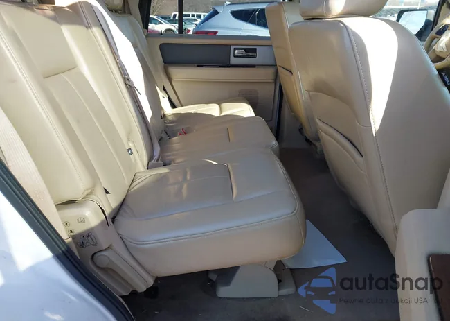 1FMJU1J55BEF00858: 44025323