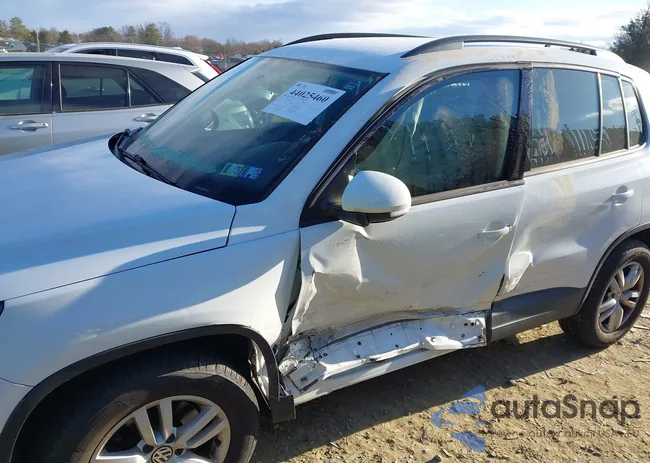 WVGBV7AX3FW610409: 44025460