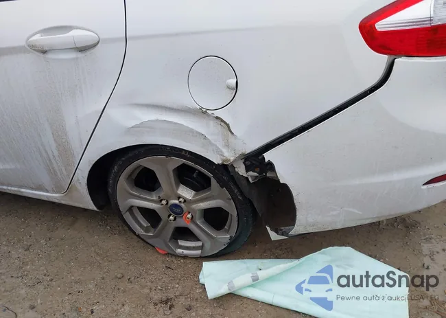 3FADP4AJ5KM140854: 44025537