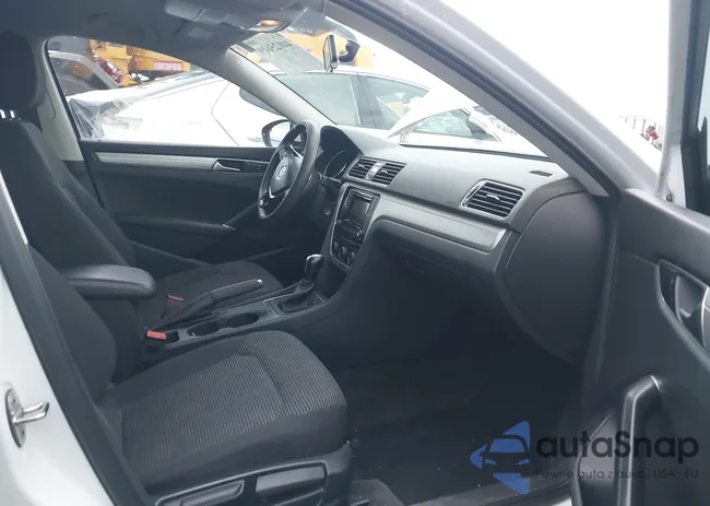 1VWAT7A34GC017287: 44025619