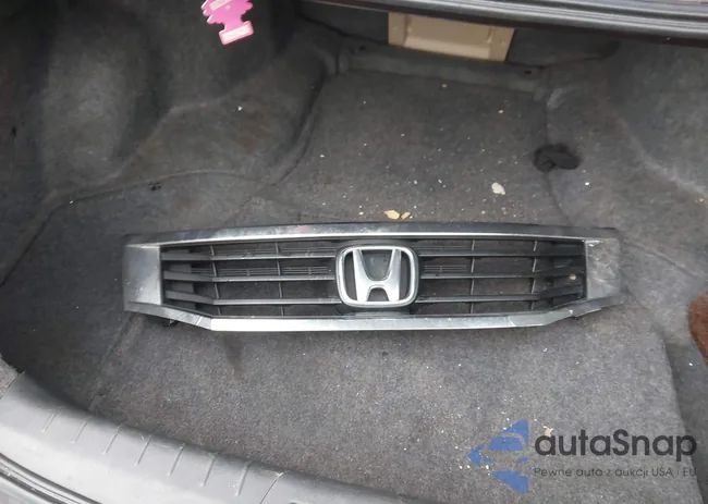 1HGCP2F70BA027142: 44025632