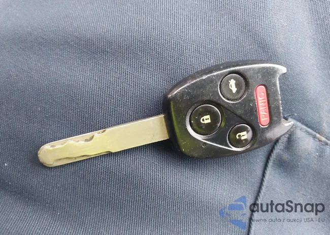 1HGCP2F32CA212050: 44026677