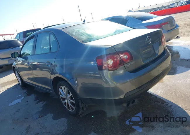 3VWRX7AJ1AM157440: 44027100