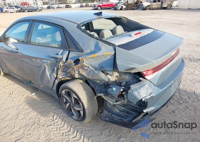 KMHLS4AG7PU413865: 44027119