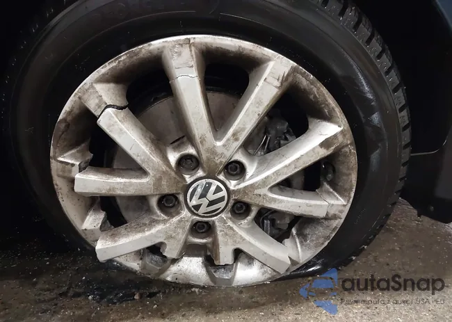 3VWDP7AJ7CM321948: 44026401