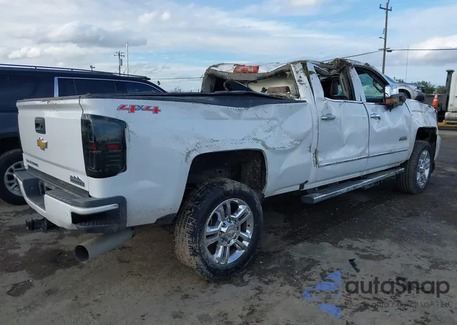 1GC1KXEY6HF247781: 44026403