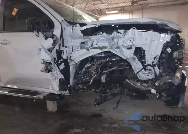 1GCUKDE80TZ144780: 44026603