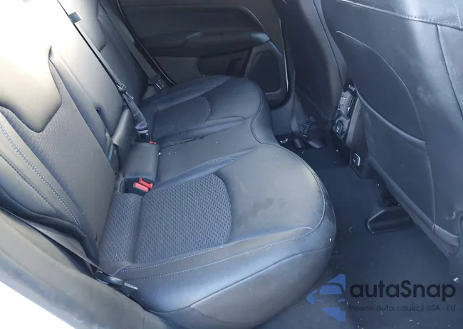 3C4NJDBN1ST555712: 44026611