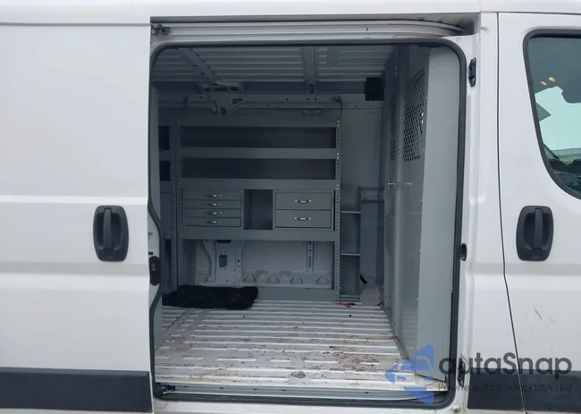 3C6LRVAG3PE521931: 44027665