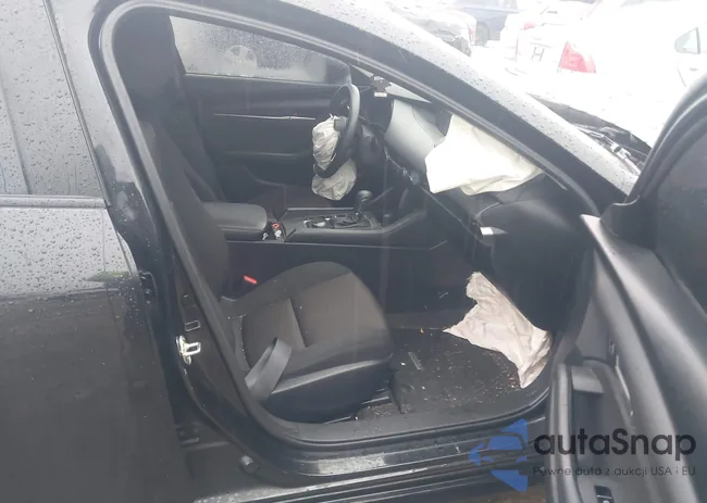 3MZBPAAM5RM433686: 44027666