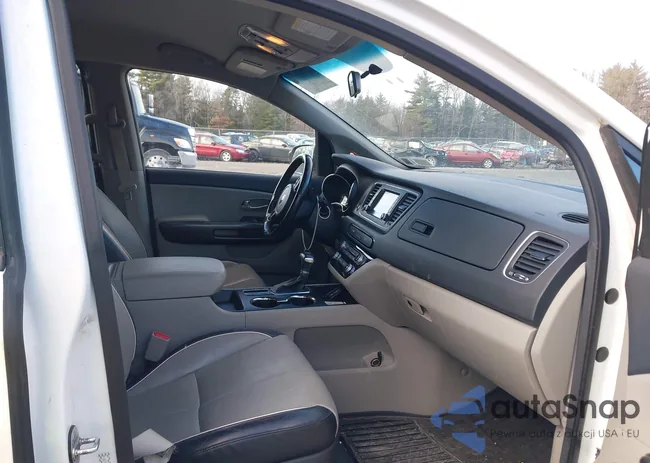 KNDMB5C1XK6535043: 44027708