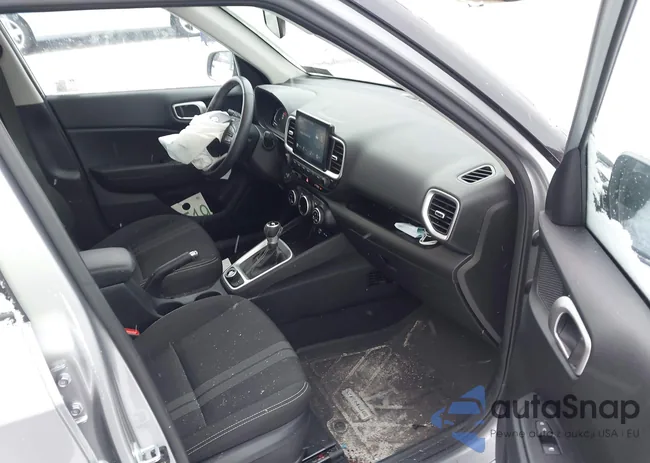 KMHRC8A38RU341220: 44027763