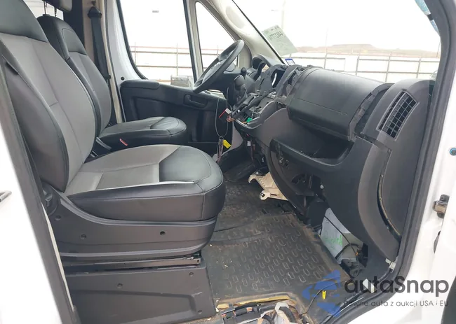 3C6LRVPG2ME506744: 44027774