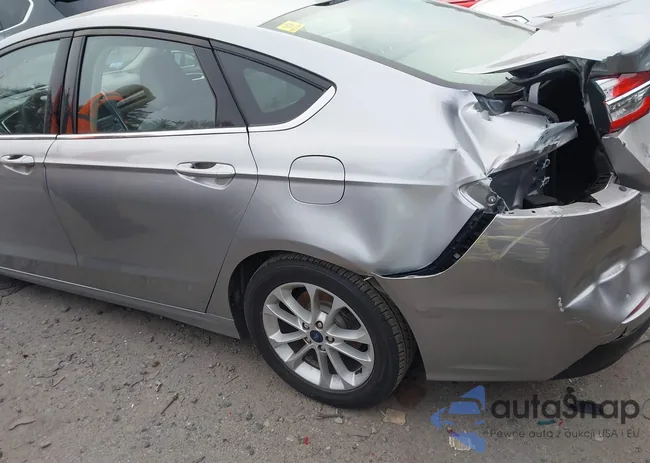 3FA6P0HD9LR176892: 44027809