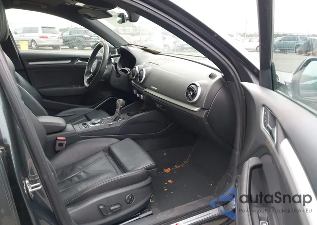 WAUB1GFF8J1083258: 44027885