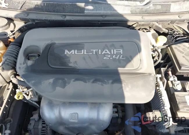 1C3CCCAB6GN146796: 44027913