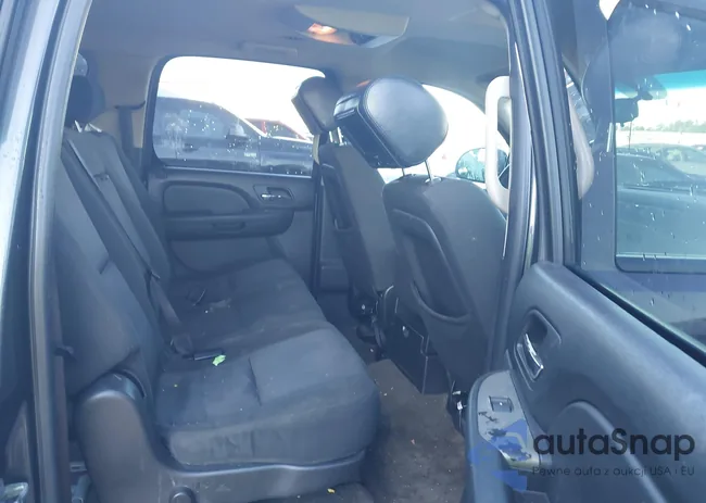 1GNUCHE09AR161953: 44027915