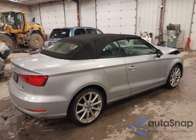 WAU3FLFF0F1041334: 44028046