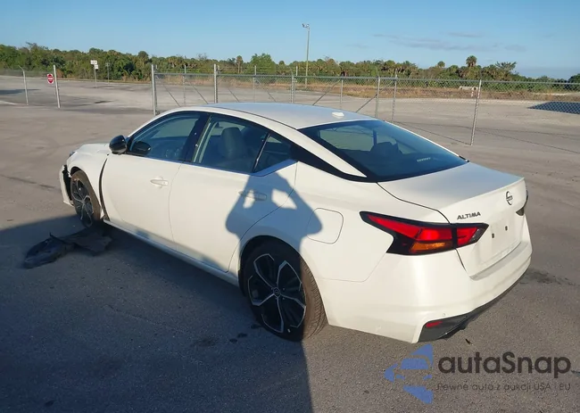 1N4BL4CV6RN392440: 44028064