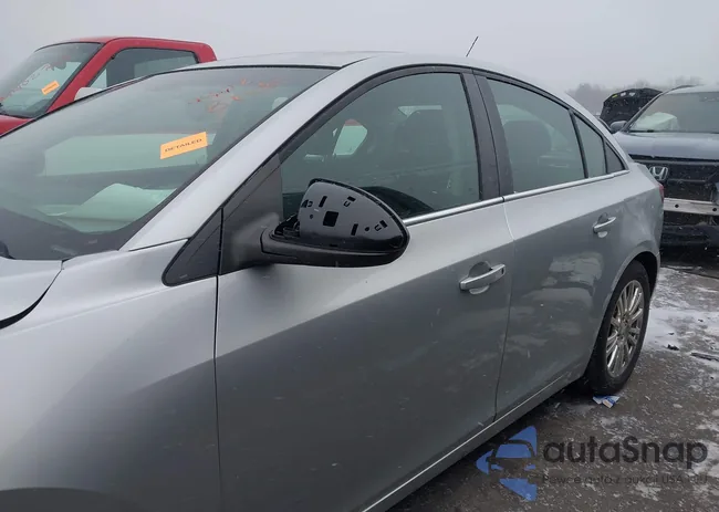 1G1PJ5SC5C7129727: 44028108