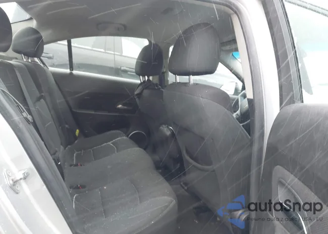 1G1PJ5SC5C7129727: 44028108