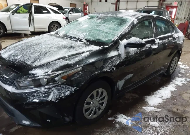 3KPF24AD1RE789342: 44028111