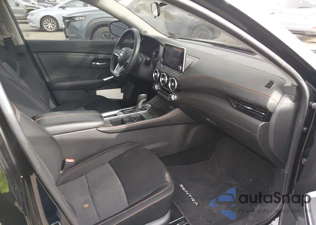 3N1AB8DV8MY212663: 44028175