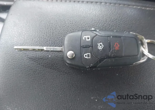 3FA6P0H7XDR109990: 44028220