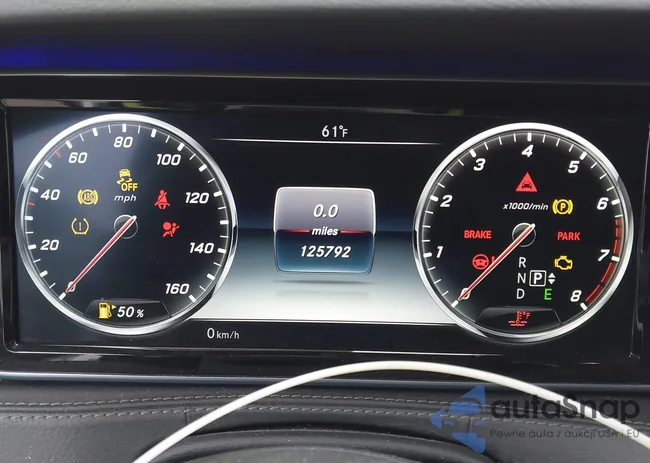 WDDUG8CB8GA214690: 44027261