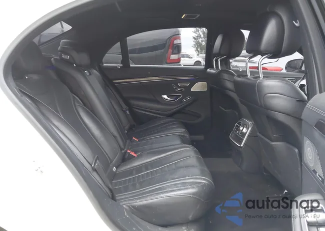 WDDUG8CB8GA214690: 44027261