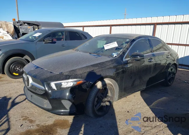 W1K3G4EB2LW047290: 44027377