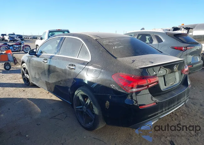 W1K3G4EB2LW047290: 44027377