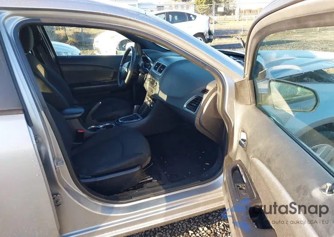 1C3CDZABXEN166613: 44027420