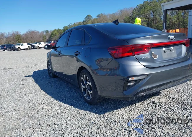 3KPF24ADXME312272: 44027424