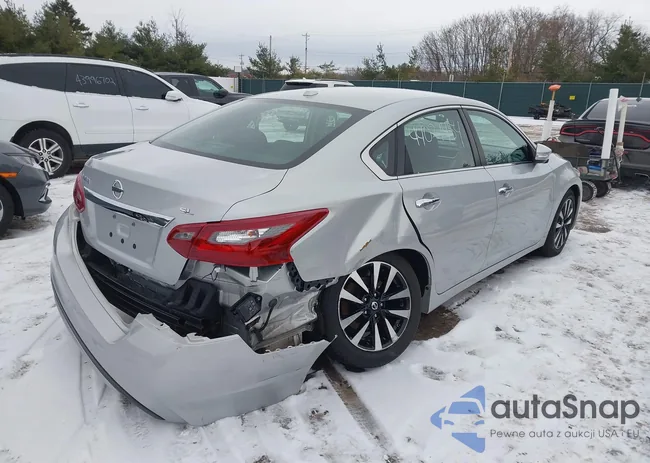 1N4AL3AP6JC143159: 44027454