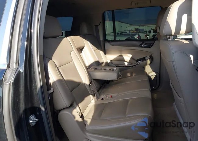 1GKS1GKC1JR329572: 44027457