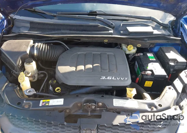 2C4RDGCG2DR719677: 44027477