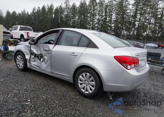 1G1PC5SH8B7104714: 44027521