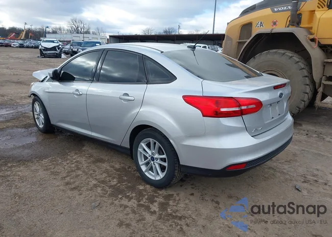 1FADP3F24JL272399: 44028649