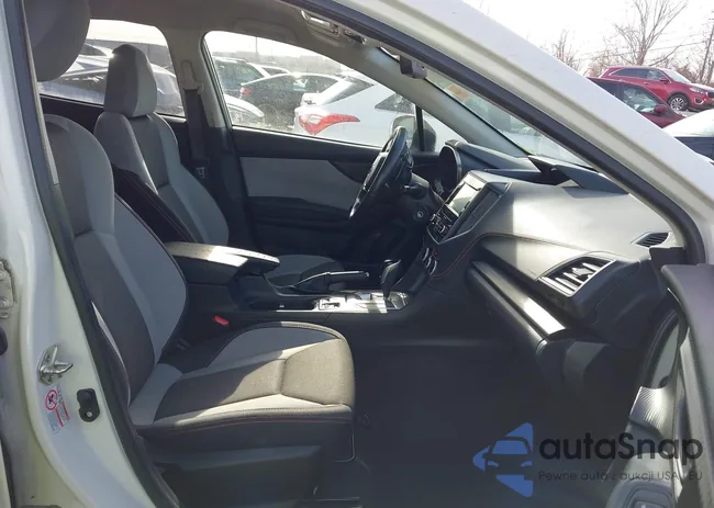 JF2GTAPC3L8225967: 44028729