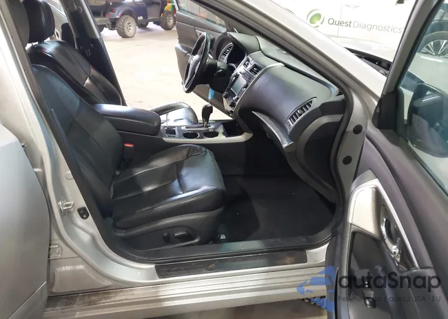 1N4AL3AP4FN349284: 44028824